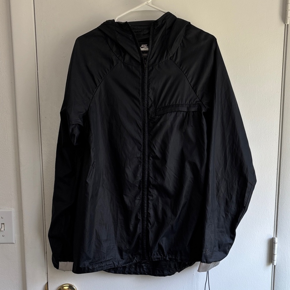 Nike Men's Black Windbreaker Jacket